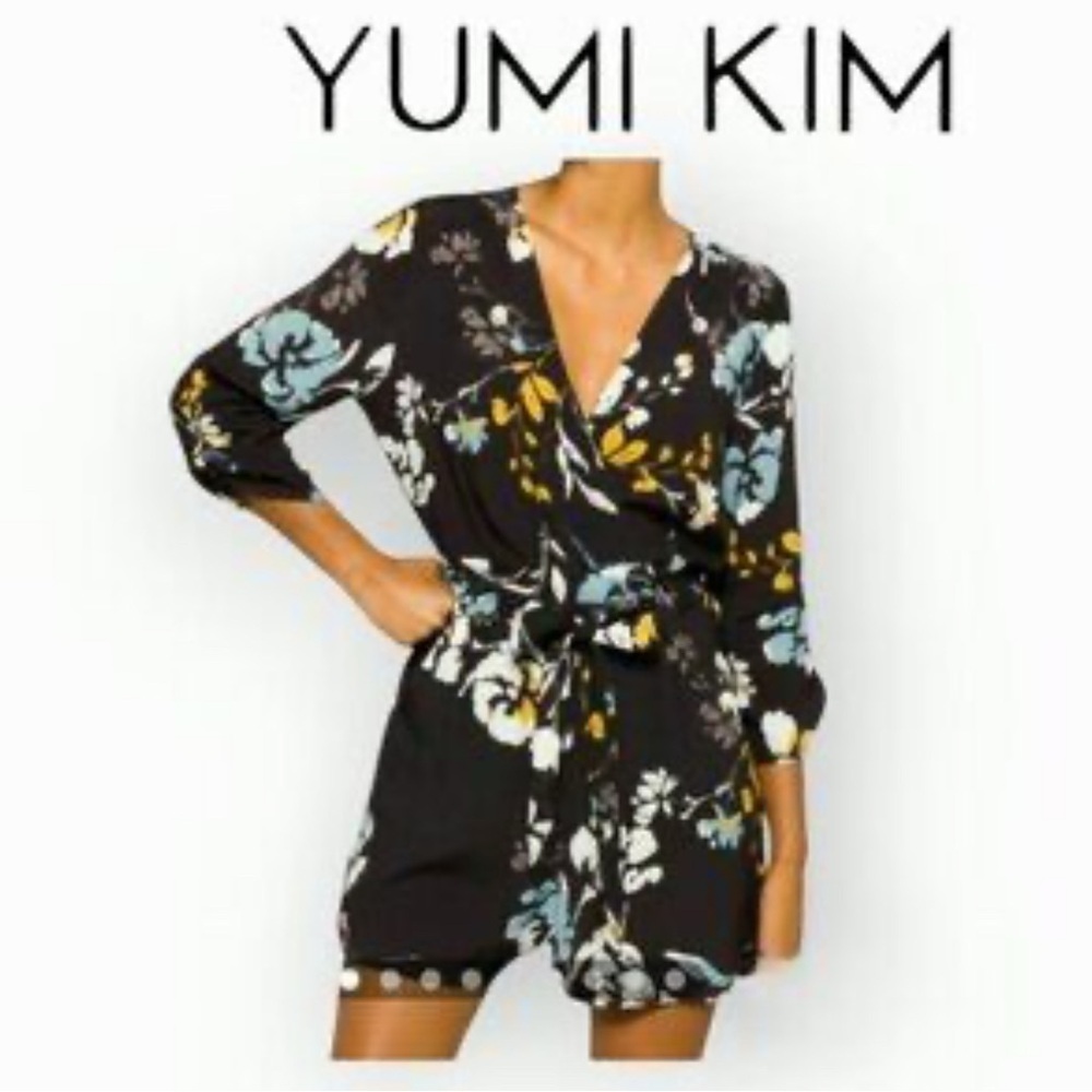 Yumi Kim Liz Floral Romper in Love Triangle Black Small - Picture 1 of 8